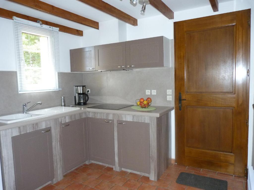 Le Mas Du Pere La Motte  Room photo